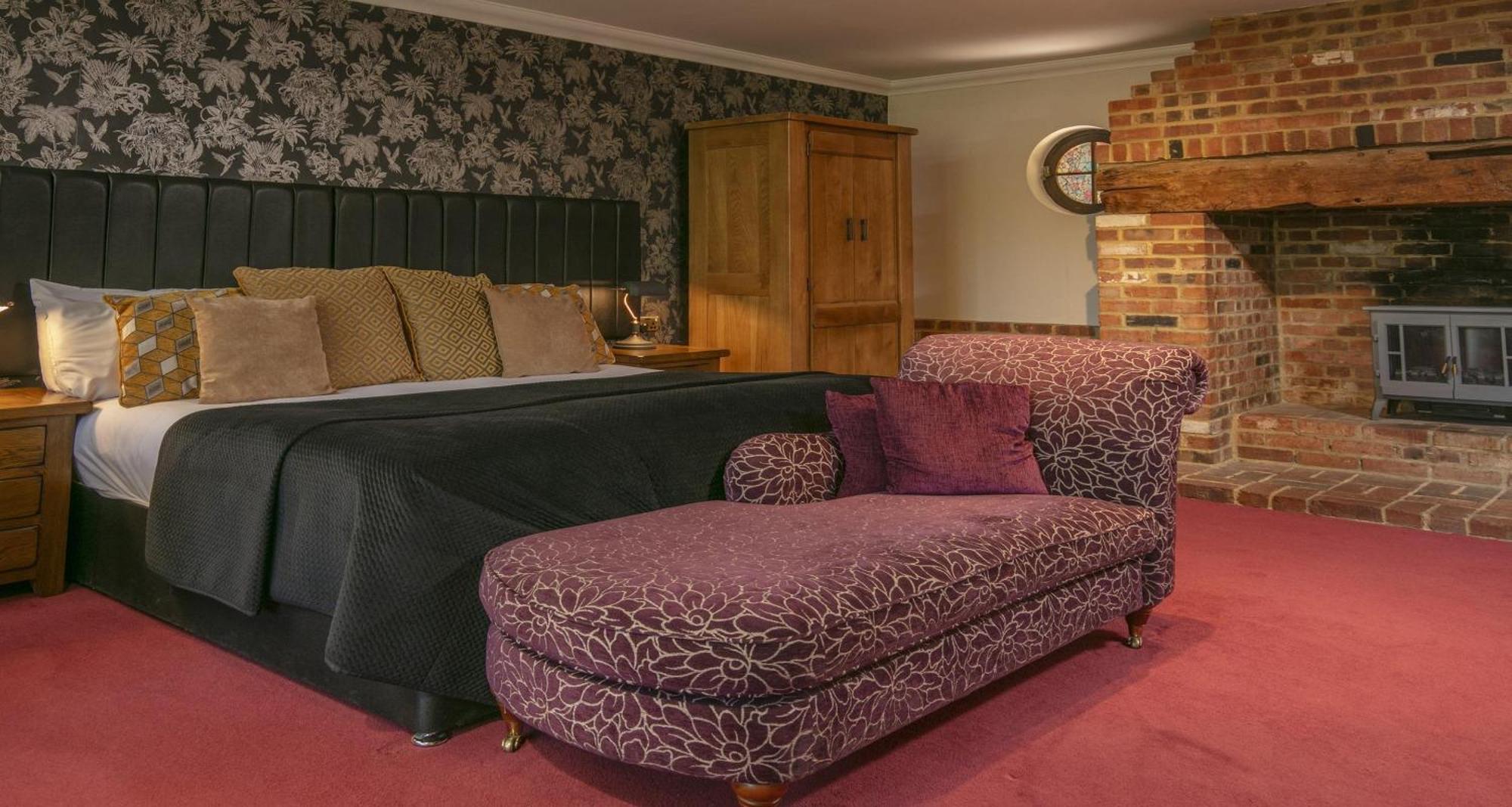 The Judds Folly Hotel, Sure Collection By Western